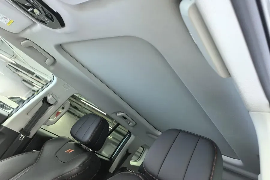 2025 Jetour Freeman 2.0T 254HP L4 8AT,autocango,china used car exporter,china ev exporter,chinese used car exporter,chinese used ev exporter