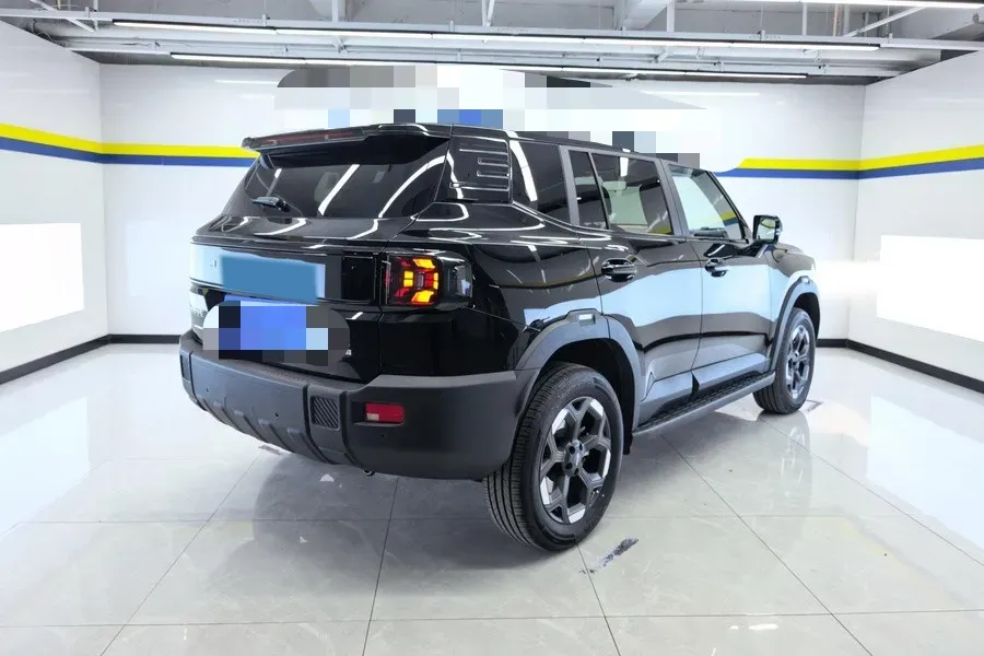 2025 Jetour Freeman 2.0T 254HP L4 8AT,autocango,china used car exporter,china ev exporter,chinese used car exporter,chinese used ev exporter