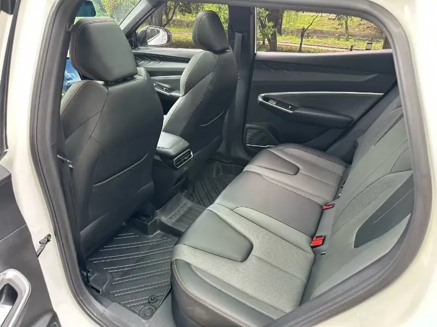 2023 Geely Azkarra 1.5T 181HP L4 7DCT,autocango,china used car exporter,china ev exporter,chinese used car exporter,chinese used ev exporter