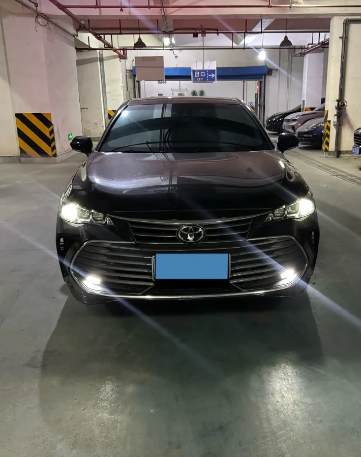 2022 Toyota Avalon 2.5L 209HP L4 8AT,autocango,china used car exporter,china ev exporter,chinese used car exporter,chinese used ev exporter
