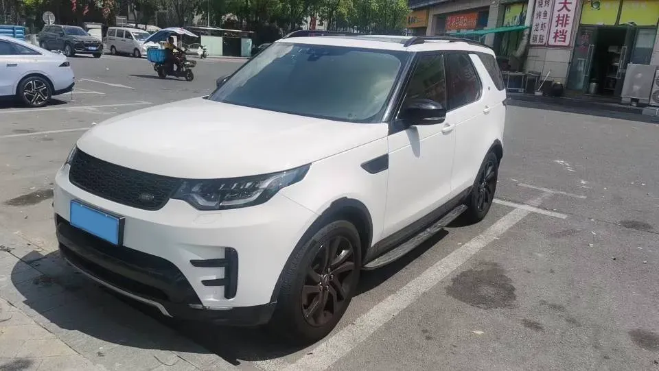 2020 Land Rover Discovery 3.0T 340HP V6 8AT,autocango,china used car exporter,china ev exporter,chinese used car exporter,chinese used ev exporter