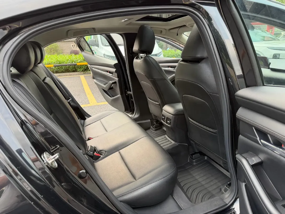 2020 Mazda 3 Axela 2.0L 158HP L4 6AT,autocango,china used car exporter,china ev exporter,chinese used car exporter,chinese used ev exporter