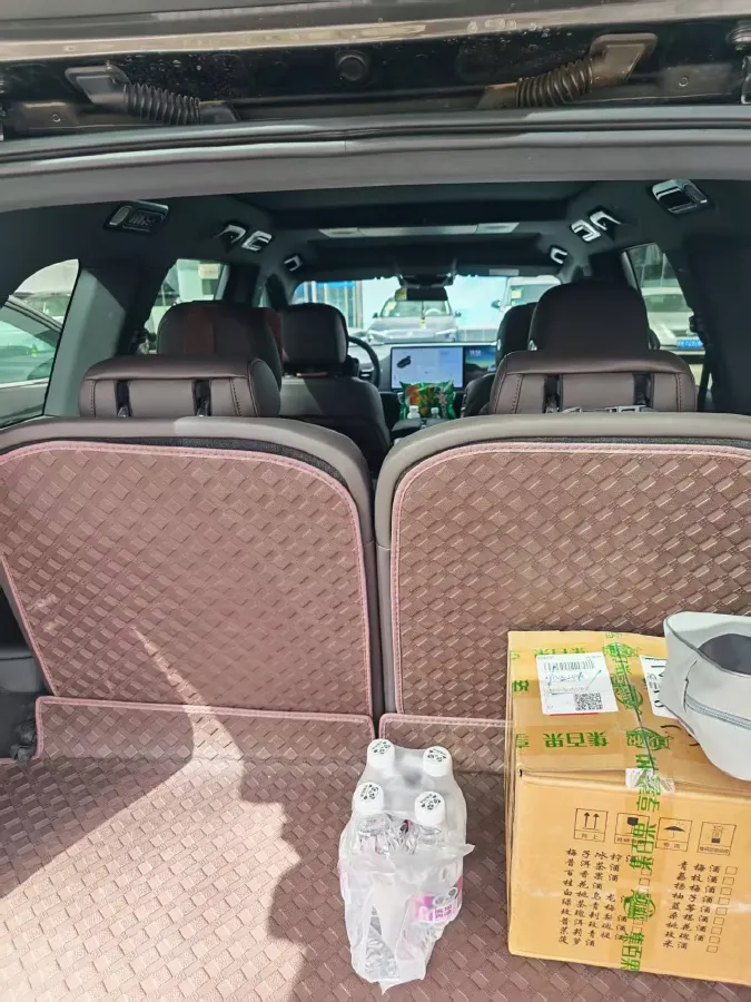 2023 Li L9 Range Extended 154HP REEV 42.6KWH,autocango,china used car exporter,china ev exporter,chinese used car exporter,chinese used ev exporter