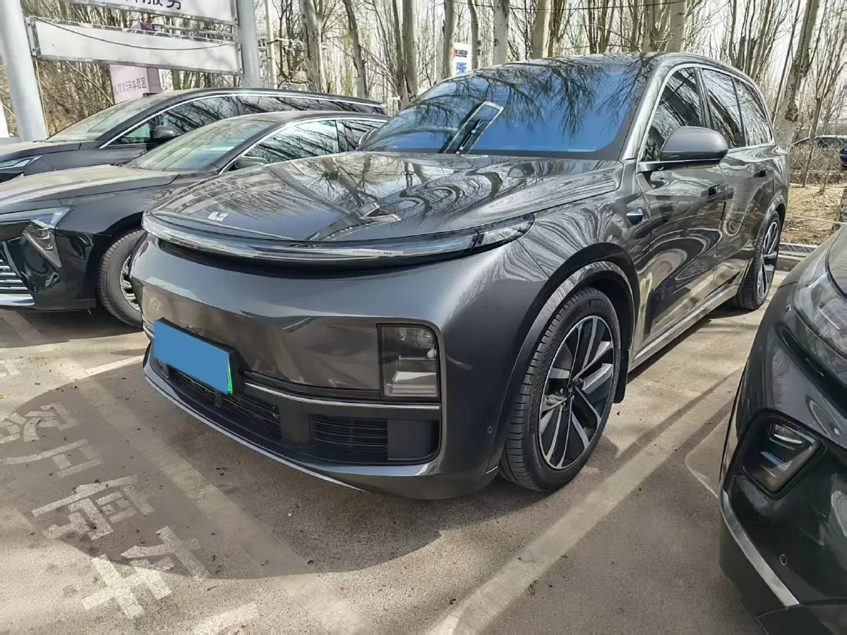 2023 Li L9 Range Extended 154HP REEV 42.6KWH,autocango,china used car exporter,china ev exporter,chinese used car exporter,chinese used ev exporter