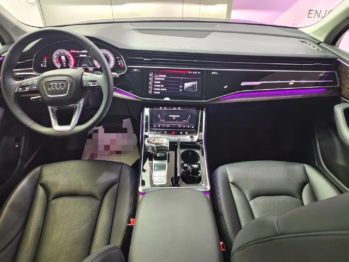 2023 Audi Q7 3.0T 340HP V6 8AT,autocango,china used car exporter,china ev exporter,chinese used car exporter,chinese used ev exporter