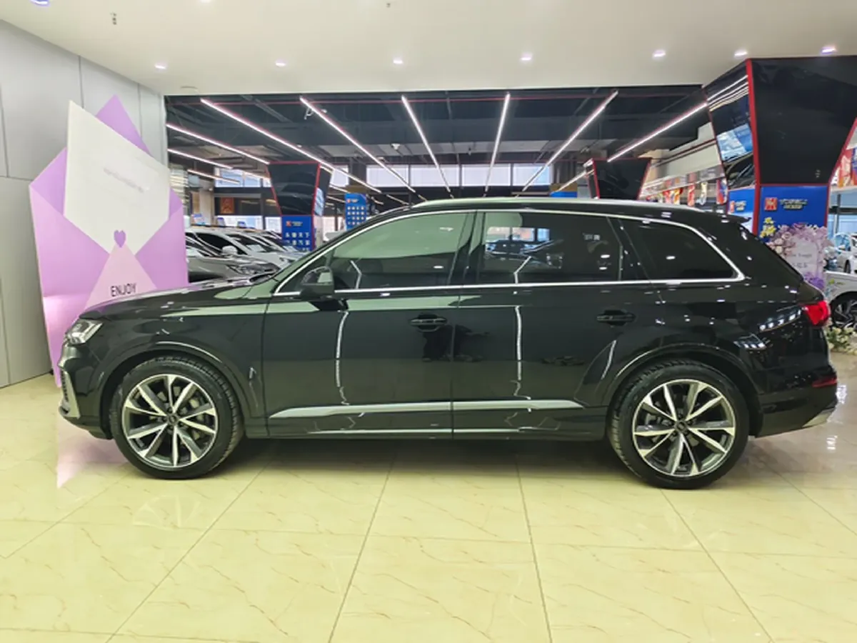 2023 Audi Q7 3.0T 340HP V6 8AT,autocango,china used car exporter,china ev exporter,chinese used car exporter,chinese used ev exporter