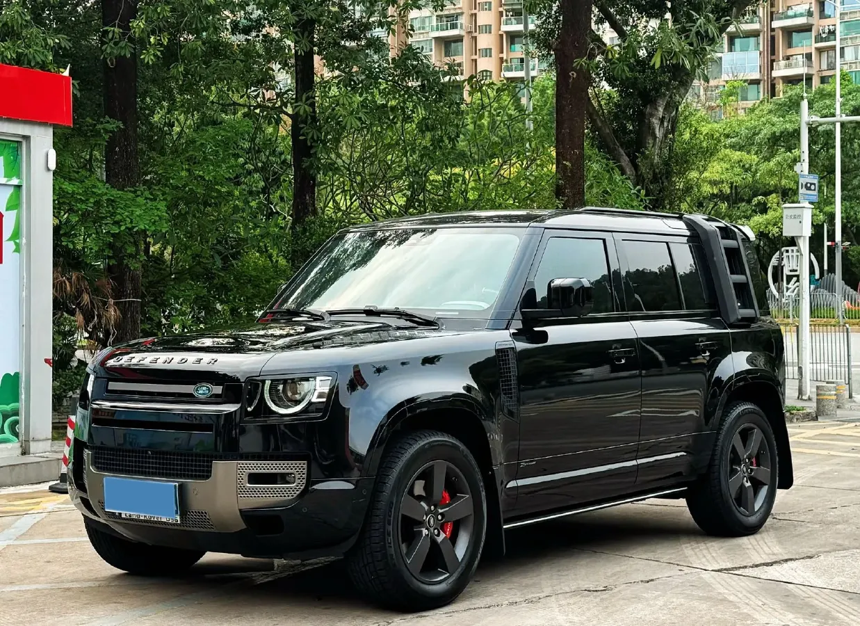2021 Land Rover Defender 3.0T 400HP L6 8AT,autocango,china used car exporter,china ev exporter,chinese used car exporter,chinese used ev exporter
