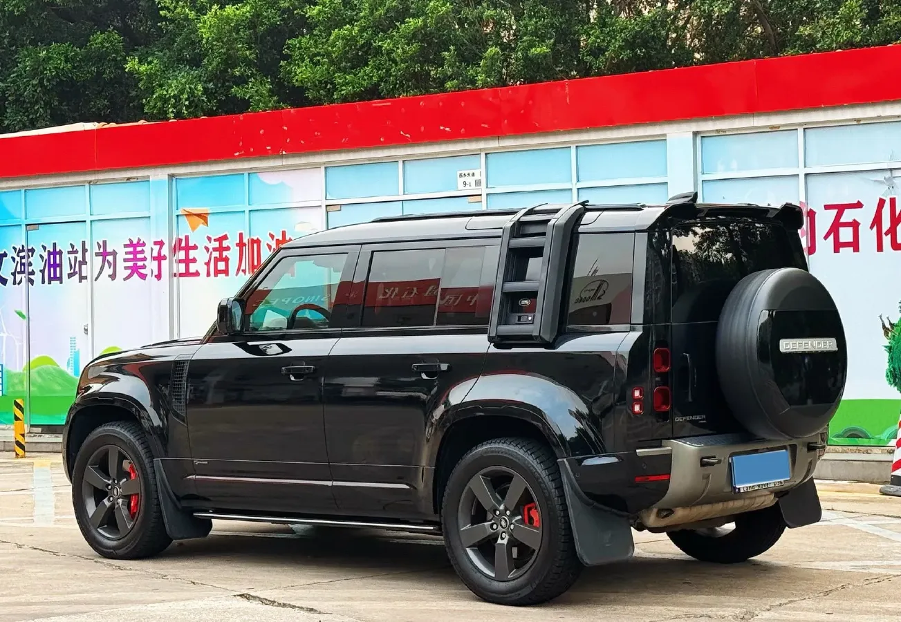 2021 Land Rover Defender 3.0T 400HP L6 8AT,autocango,china used car exporter,china ev exporter,chinese used car exporter,chinese used ev exporter