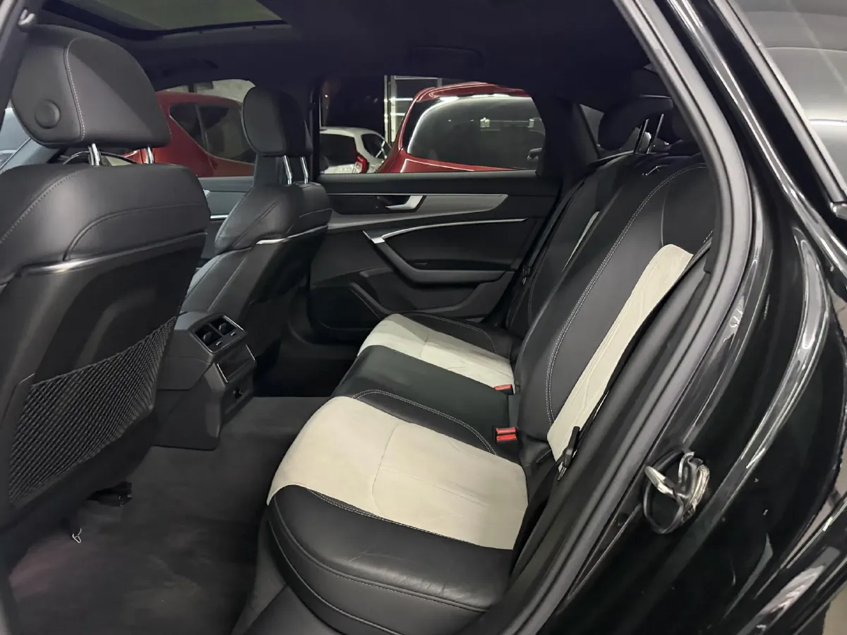 2020 Audi A6L 2.0T 190HP L4 7DCT,autocango,china used car exporter,china ev exporter,chinese used car exporter,chinese used ev exporter