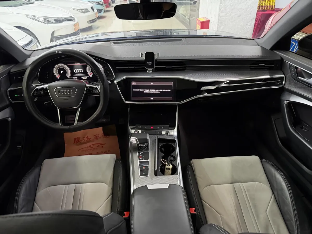 2020 Audi A6L 2.0T 190HP L4 7DCT,autocango,china used car exporter,china ev exporter,chinese used car exporter,chinese used ev exporter