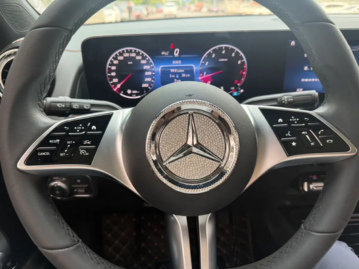 2024 Mercedes-Benz GLB Class 1.3T 163HP L4 7DCT,autocango,china used car exporter,china ev exporter,chinese used car exporter,chinese used ev exporter