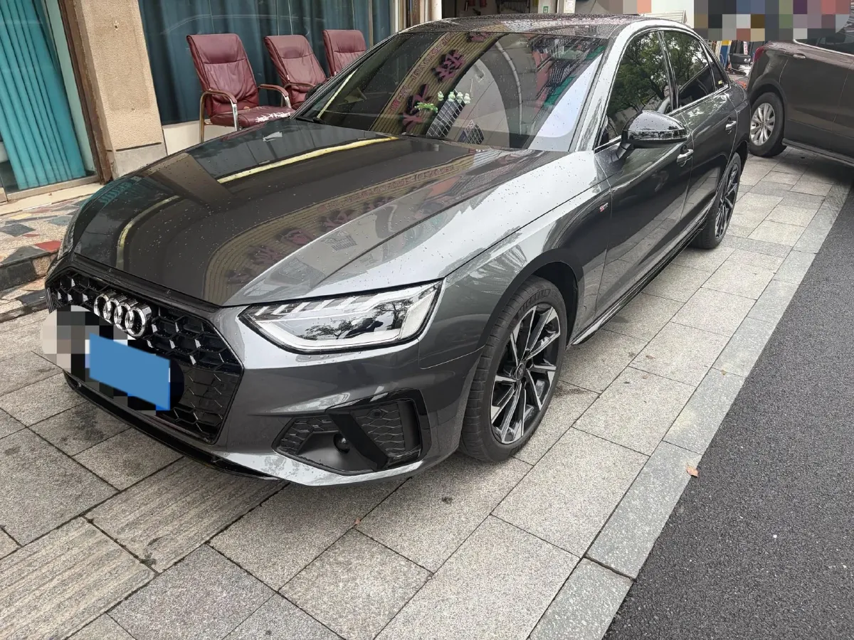 2023 Audi A4L 2.0T 190HP L4 7DCT,autocango,china used car exporter,china ev exporter,chinese used car exporter,chinese used ev exporter