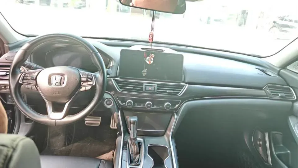 2022 Honda Accord 1.5T 194HP L4 CVT,autocango,china used car exporter,china ev exporter,chinese used car exporter,chinese used ev exporter