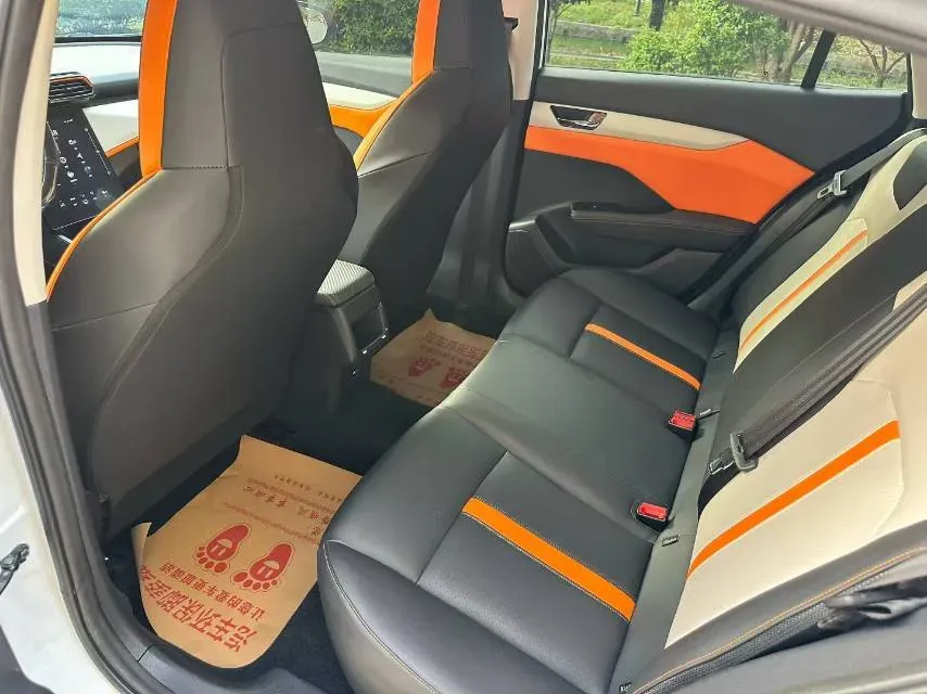 2023 DongFeng Aeolus YiXuan 1.5L 125HP L4 6DCT,autocango,china used car exporter,china ev exporter,chinese used car exporter,chinese used ev exporter