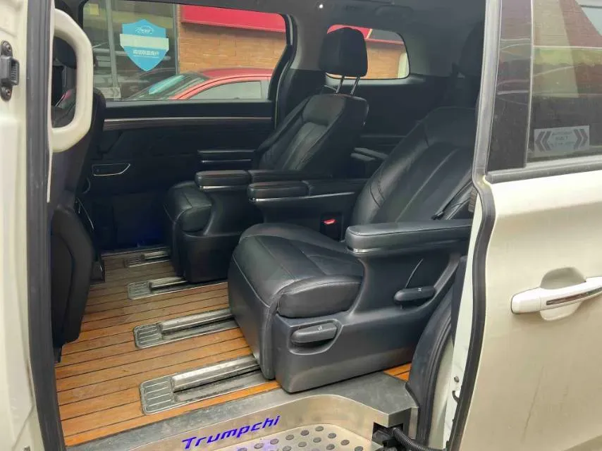 2021 GAC Trumpchi M8 2.0T 252HP L4 8AT,autocango,china used car exporter,china ev exporter,chinese used car exporter,chinese used ev exporter