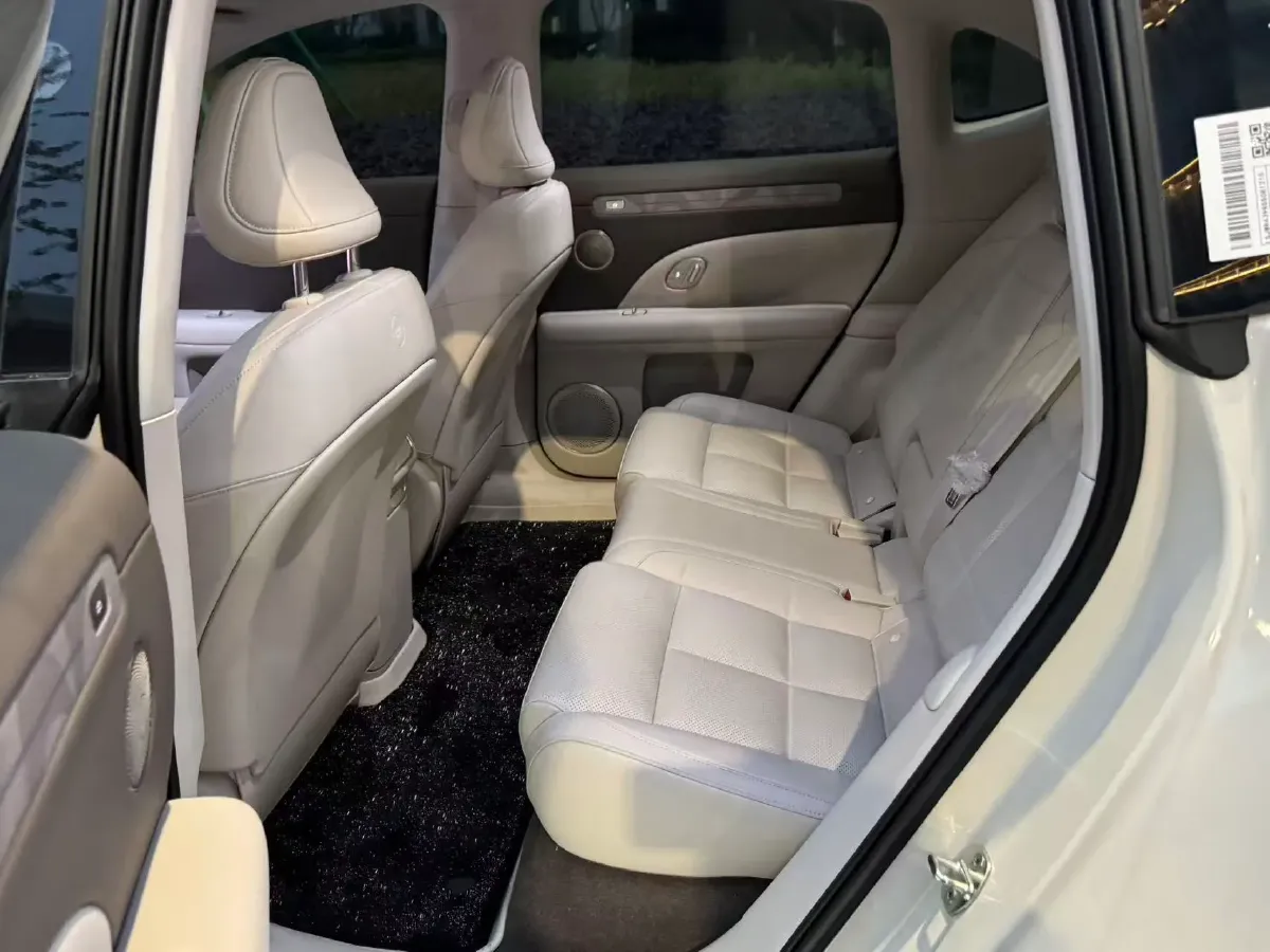 2026 IM LS6 REEV 155HP REEV,autocango,china used car exporter,china ev exporter,chinese used car exporter,chinese used ev exporter