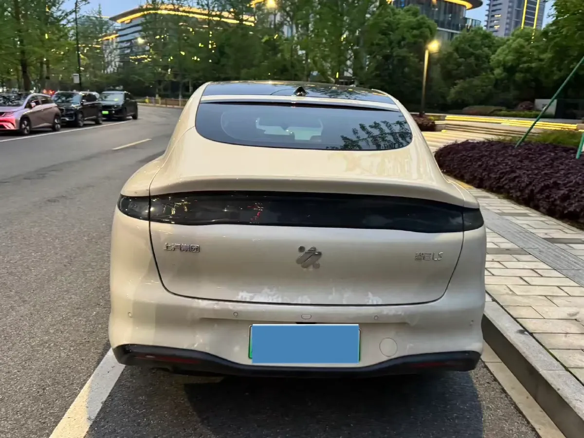 2026 IM LS6 REEV 155HP REEV,autocango,china used car exporter,china ev exporter,chinese used car exporter,chinese used ev exporter