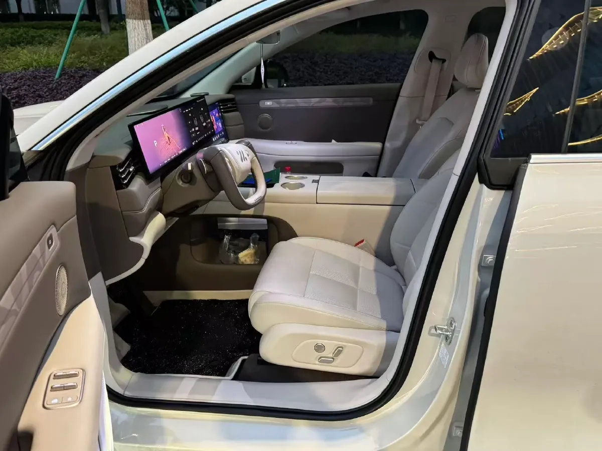 2026 IM LS6 REEV 155HP REEV,autocango,china used car exporter,china ev exporter,chinese used car exporter,chinese used ev exporter