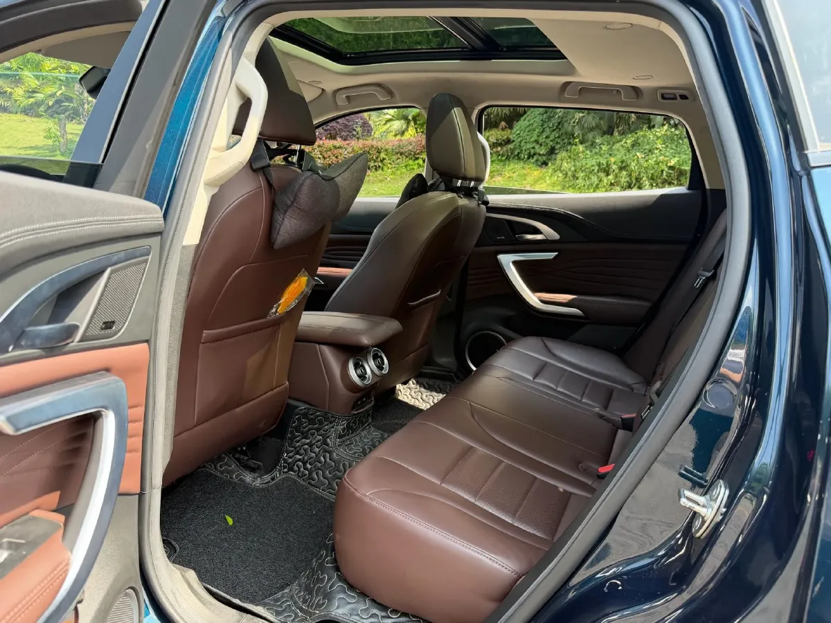 2020 WEY VV7 GT 2.0T 227HP L4 7DCT,autocango,china used car exporter,china ev exporter,chinese used car exporter,chinese used ev exporter