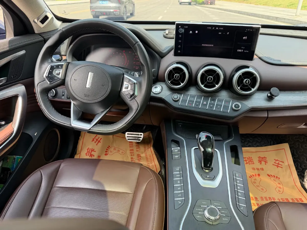 2020 WEY VV7 GT 2.0T 227HP L4 7DCT,autocango,china used car exporter,china ev exporter,chinese used car exporter,chinese used ev exporter