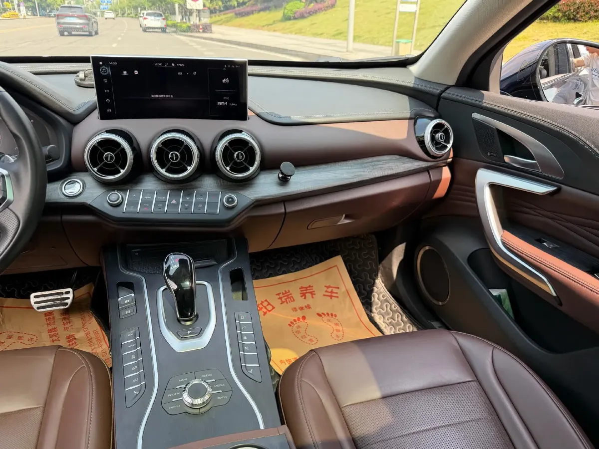 2020 WEY VV7 GT 2.0T 227HP L4 7DCT,autocango,china used car exporter,china ev exporter,chinese used car exporter,chinese used ev exporter