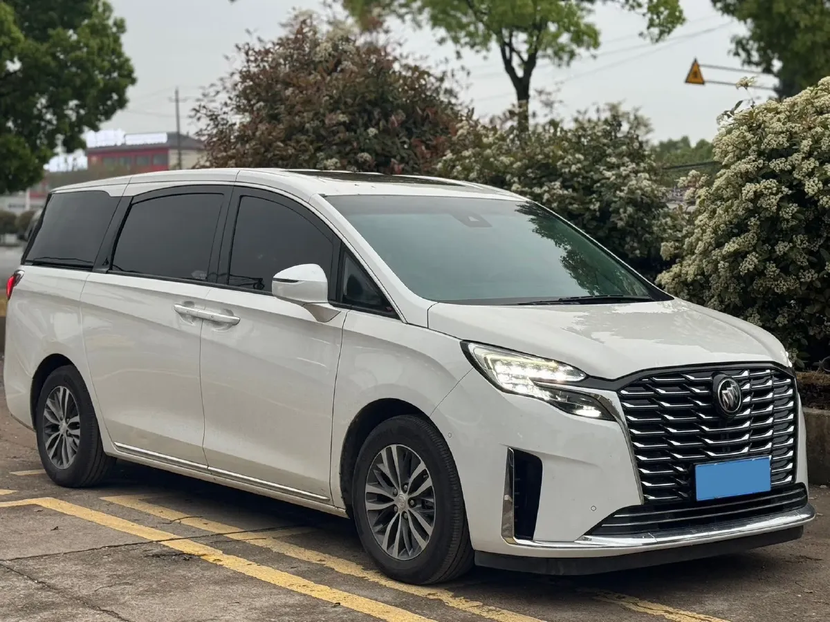 2023 Buick GL8 2.0T 237HP L4 9AT,autocango,china used car exporter,china ev exporter,chinese used car exporter,chinese used ev exporter