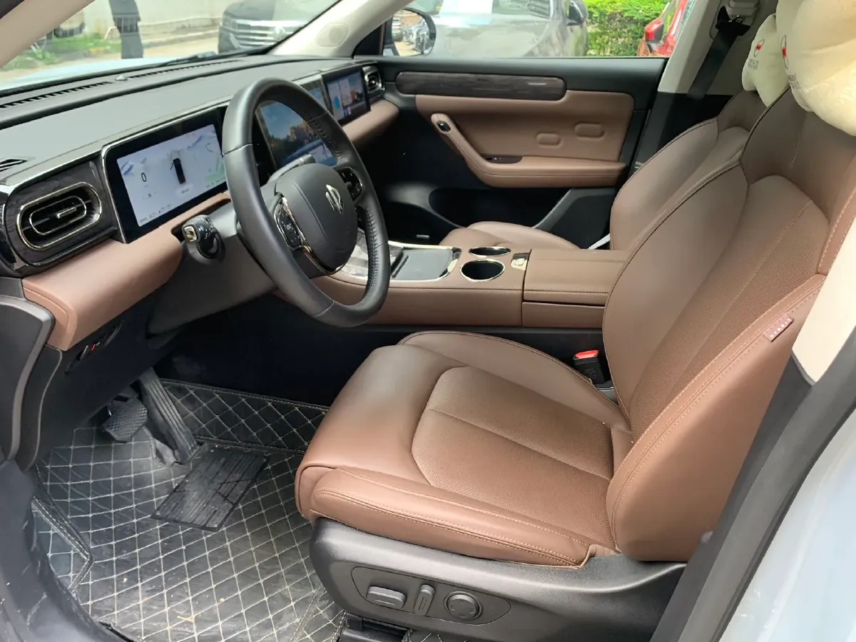 2023 Leapmotor C11 1.2T 131HP L3 REEV 43.74KWH,autocango,china used car exporter,china ev exporter,chinese used car exporter,chinese used ev exporter