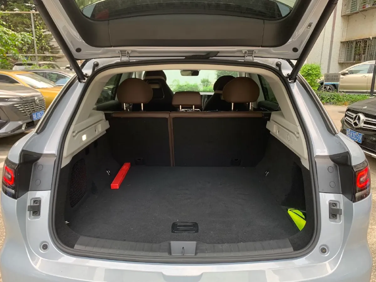 2023 Leapmotor C11 1.2T 131HP L3 REEV 43.74KWH,autocango,china used car exporter,china ev exporter,chinese used car exporter,chinese used ev exporter