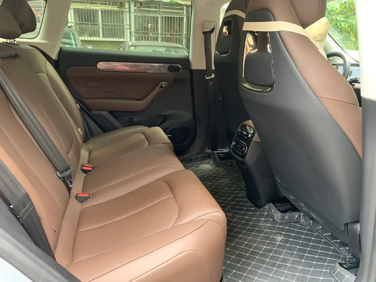 2023 Leapmotor C11 1.2T 131HP L3 REEV 43.74KWH,autocango,china used car exporter,china ev exporter,chinese used car exporter,chinese used ev exporter