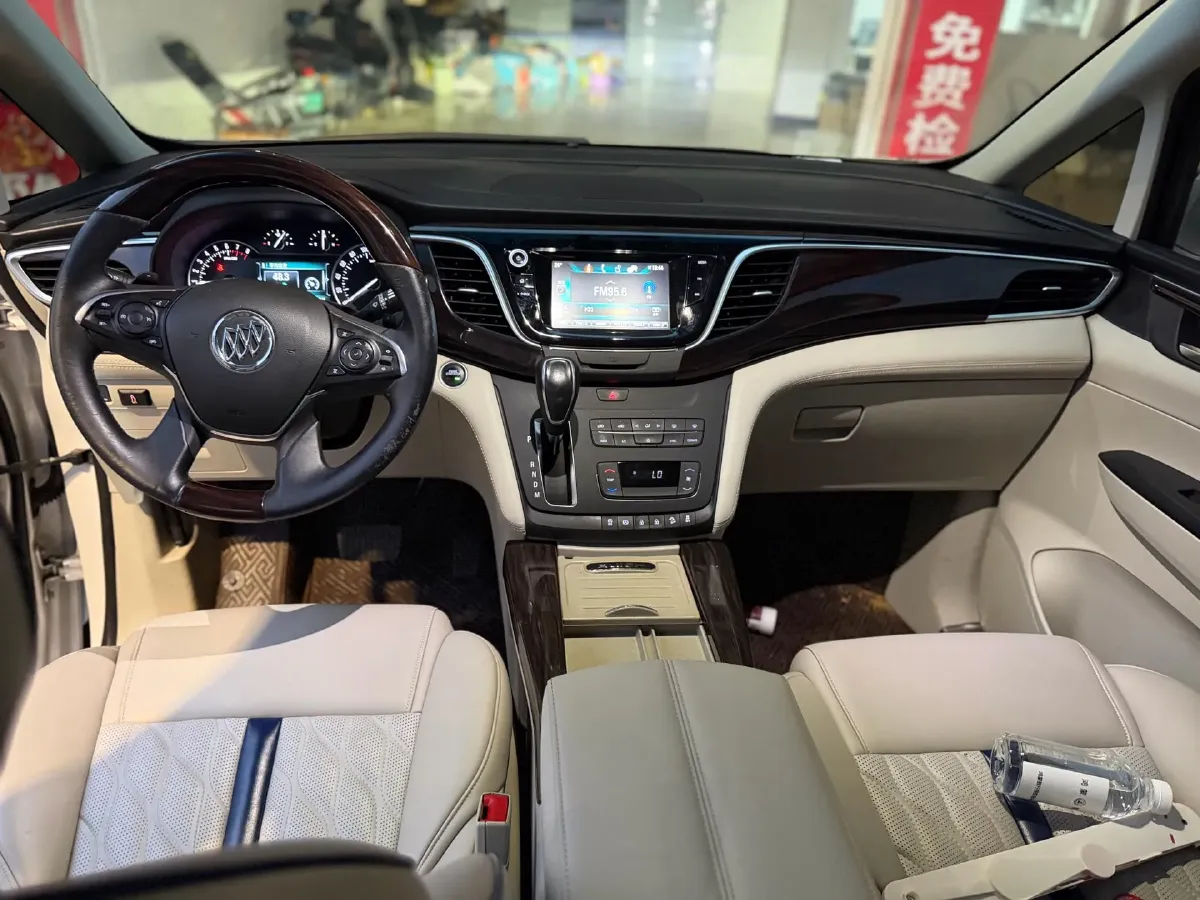 2018 Buick GL8 2.0T 260HP L4 6AT,autocango,china used car exporter,china ev exporter,chinese used car exporter,chinese used ev exporter