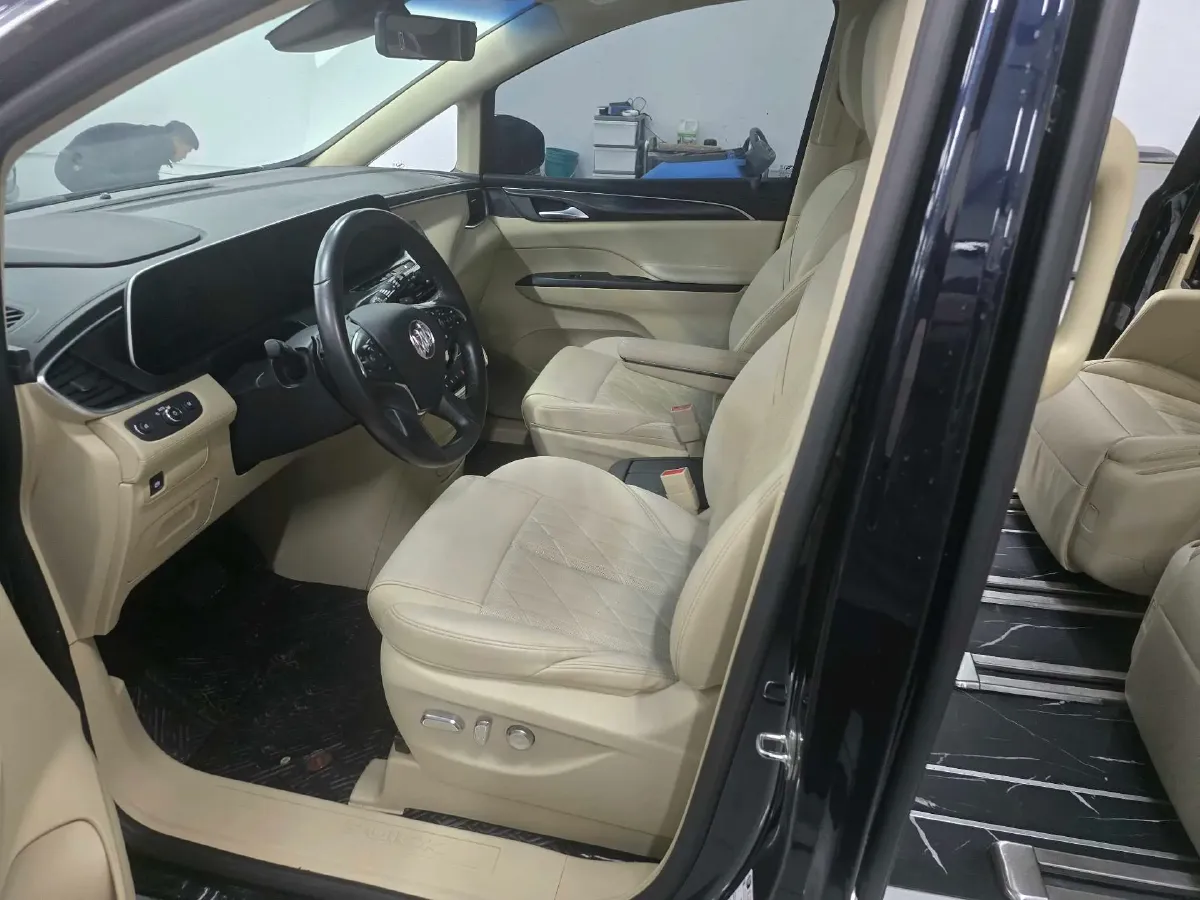 2023 Buick GL8 2.0T 237HP L4 9AT,autocango,china used car exporter,china ev exporter,chinese used car exporter,chinese used ev exporter