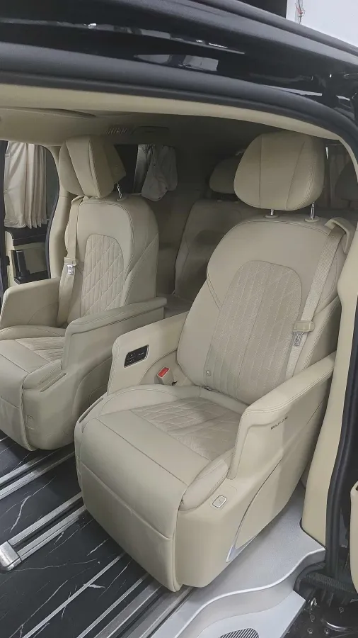 2023 Buick GL8 2.0T 237HP L4 9AT,autocango,china used car exporter,china ev exporter,chinese used car exporter,chinese used ev exporter