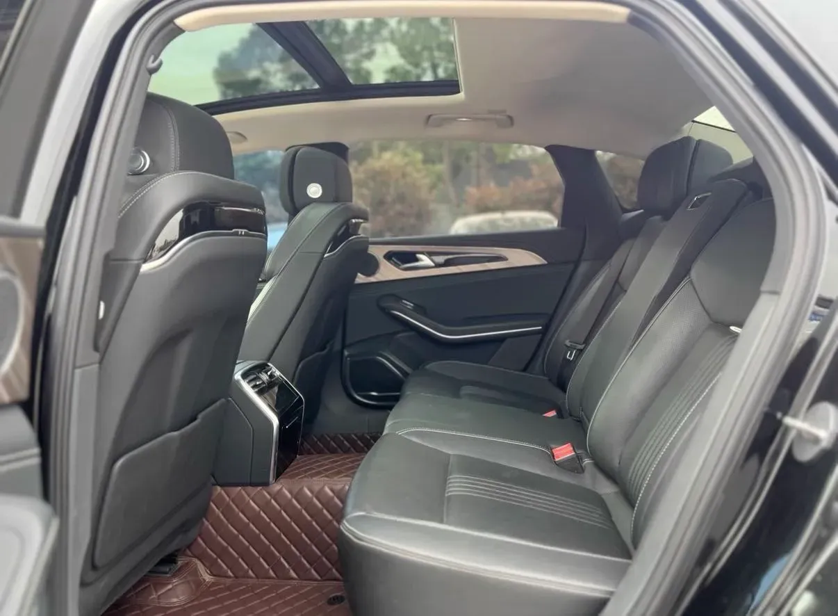 2020 HongQi H9 2.0T 252HP L4 7DCT,autocango,china used car exporter,china ev exporter,chinese used car exporter,chinese used ev exporter