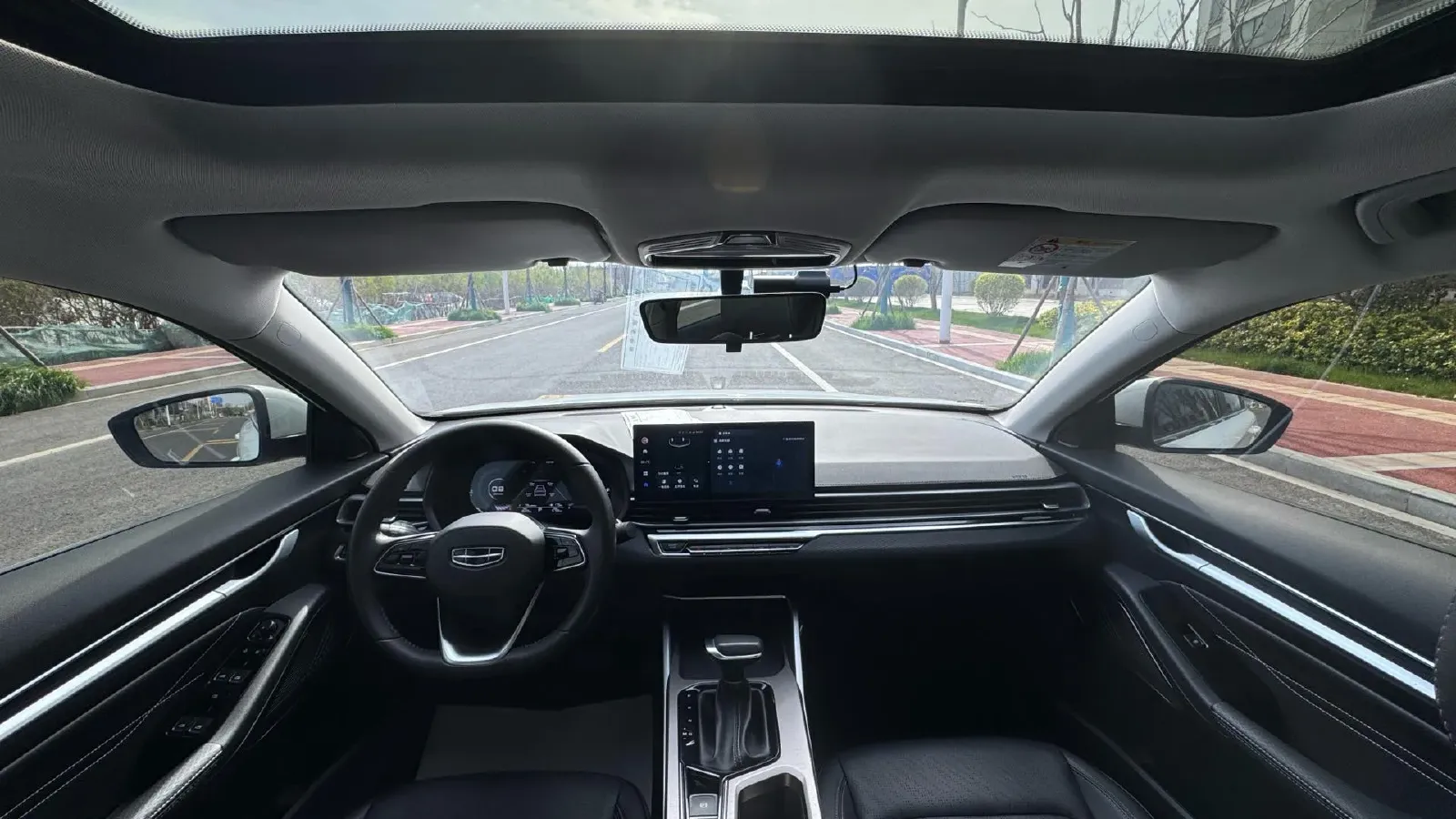 2023 Geely Emgrand 1.5L 127HP L4 CVT,autocango,china used car exporter,china ev exporter,chinese used car exporter,chinese used ev exporter