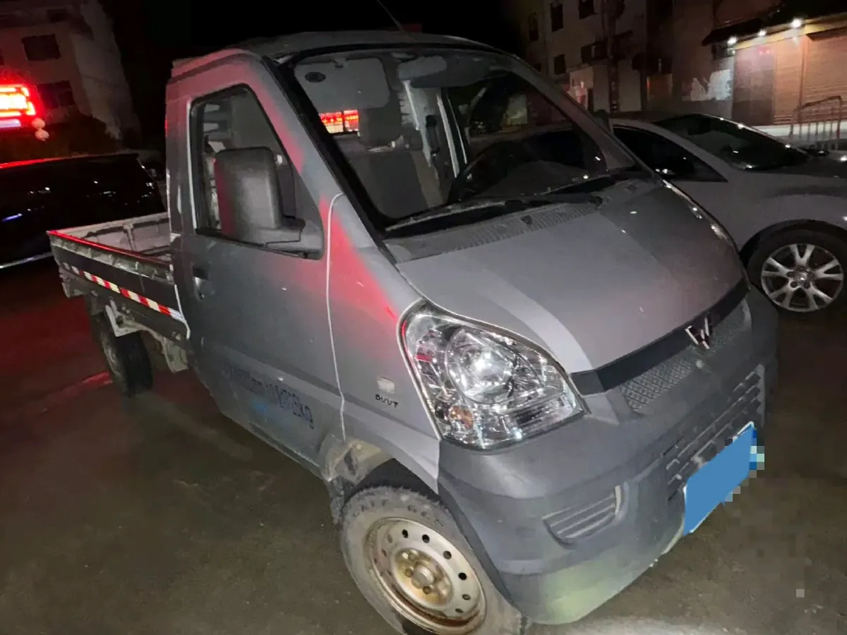 2020 WuLing RongGuang Mini Truck 1.5L 99HP L4 5MT,autocango,china used car exporter,china ev exporter,chinese used car exporter,chinese used ev exporter
