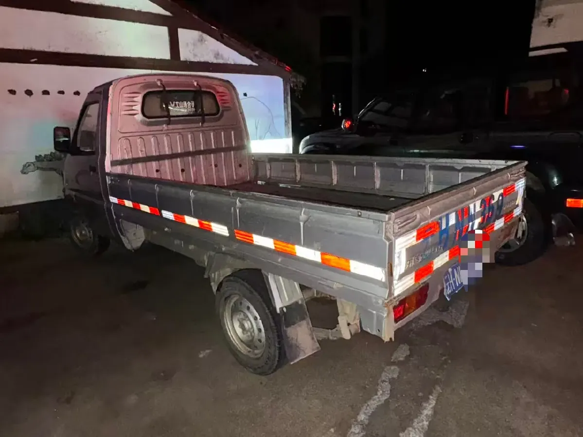 2020 WuLing RongGuang Mini Truck 1.5L 99HP L4 5MT,autocango,china used car exporter,china ev exporter,chinese used car exporter,chinese used ev exporter
