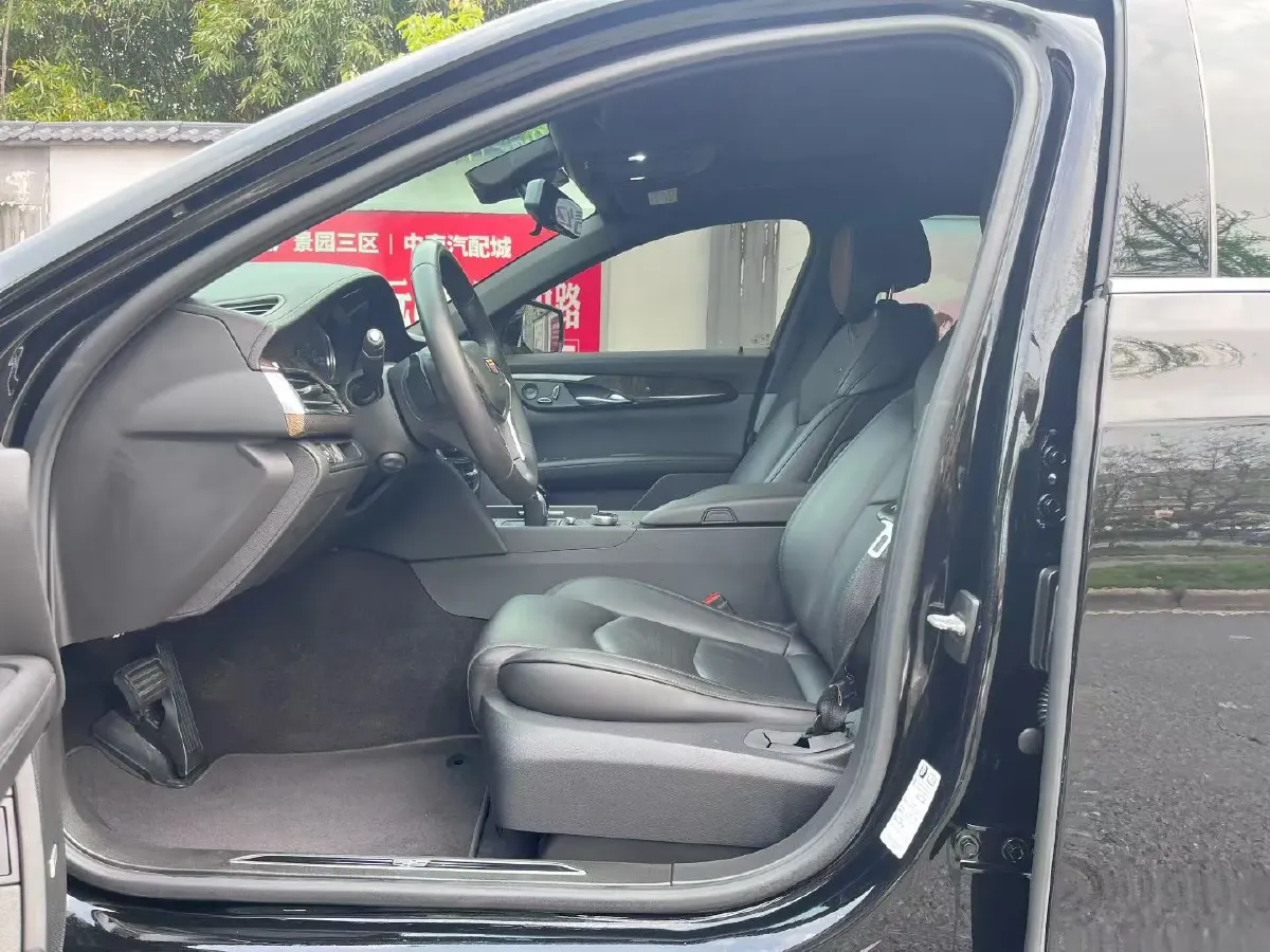 2020 Cadillac CT6 2.0T 241HP L4 10AT,autocango,china used car exporter,china ev exporter,chinese used car exporter,chinese used ev exporter