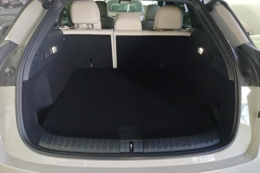 2025 Li i6 BEV,autocango,china used car exporter,china ev exporter,chinese used car exporter,chinese used ev exporter