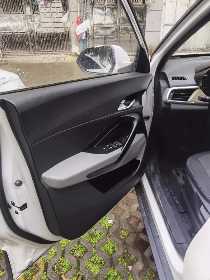 2019 BaoJun 510 1.5L 112HP L4 6MT,autocango,china used car exporter,china ev exporter,chinese used car exporter,chinese used ev exporter