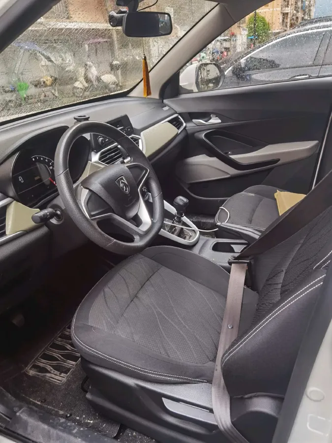 2019 BaoJun 510 1.5L 112HP L4 6MT,autocango,china used car exporter,china ev exporter,chinese used car exporter,chinese used ev exporter