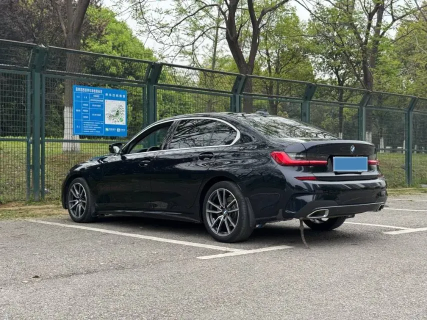 2021 BMW 3 Series 2.0T 156HP L4 8AT,autocango,china used car exporter,china ev exporter,chinese used car exporter,chinese used ev exporter