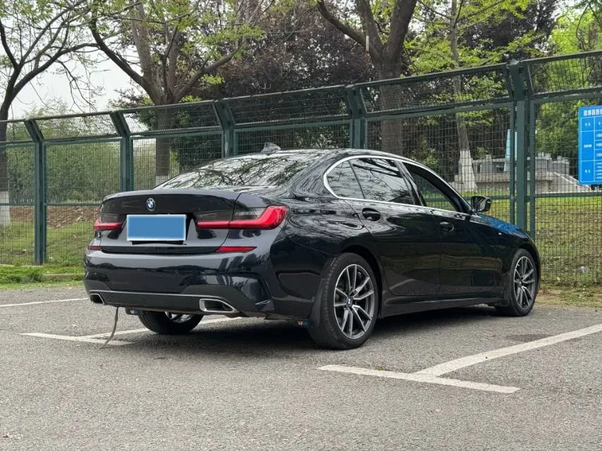 2021 BMW 3 Series 2.0T 156HP L4 8AT,autocango,china used car exporter,china ev exporter,chinese used car exporter,chinese used ev exporter