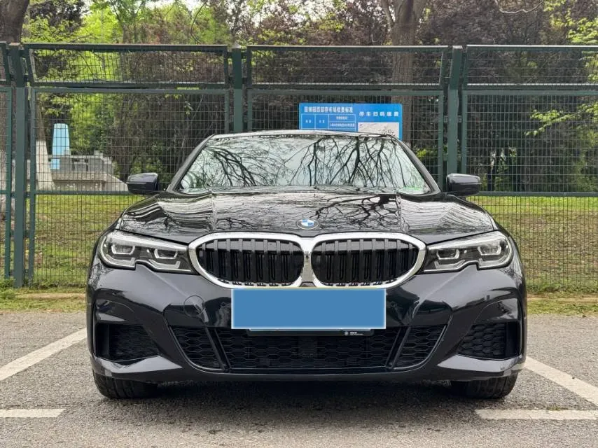 2021 BMW 3 Series 2.0T 156HP L4 8AT,autocango,china used car exporter,china ev exporter,chinese used car exporter,chinese used ev exporter