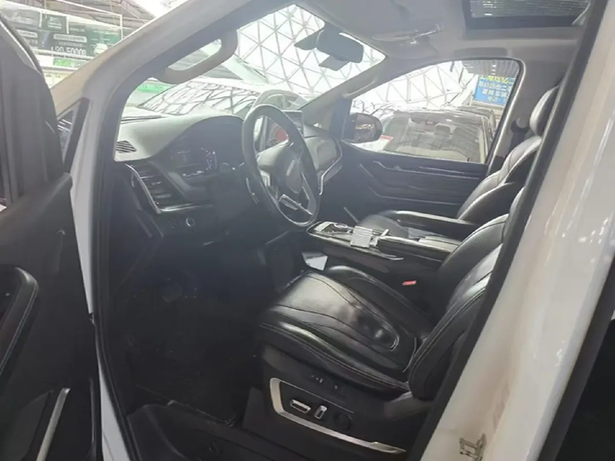 2021 MAXUS G20 2.0T 224HP L4 8AT,autocango,china used car exporter,china ev exporter,chinese used car exporter,chinese used ev exporter