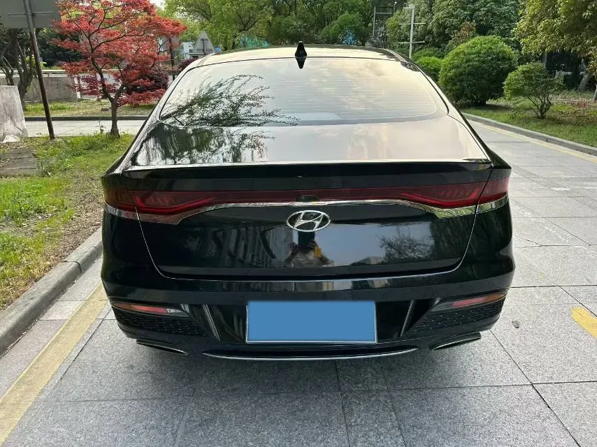2021 Hyundai La Festa 1.6T 204HP L4 7DCT,autocango,china used car exporter,china ev exporter,chinese used car exporter,chinese used ev exporter