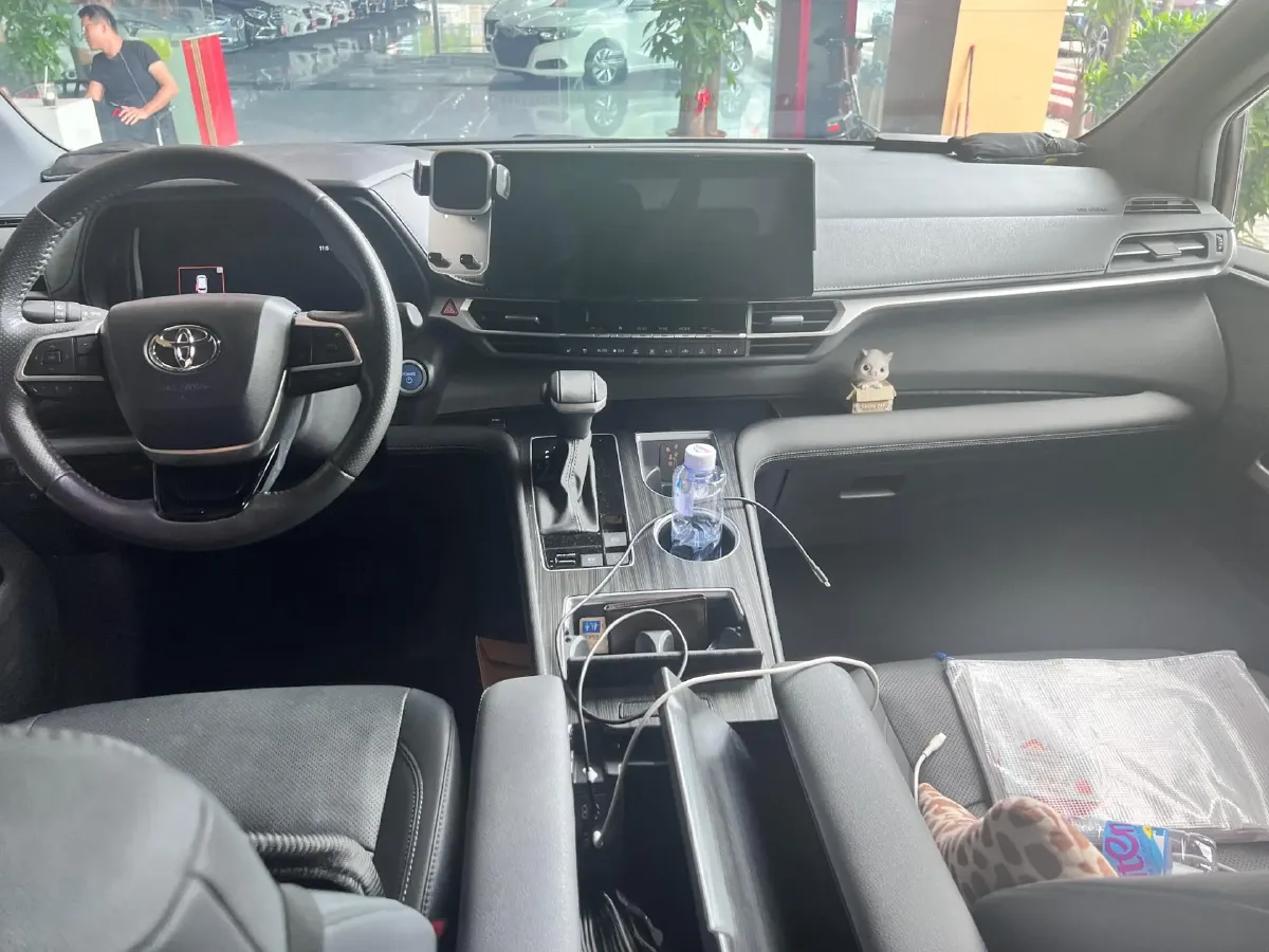 2021 Toyota Sienna 2.5L 192HP L4 E-CVT Hybrid,autocango,china used car exporter,china ev exporter,chinese used car exporter,chinese used ev exporter