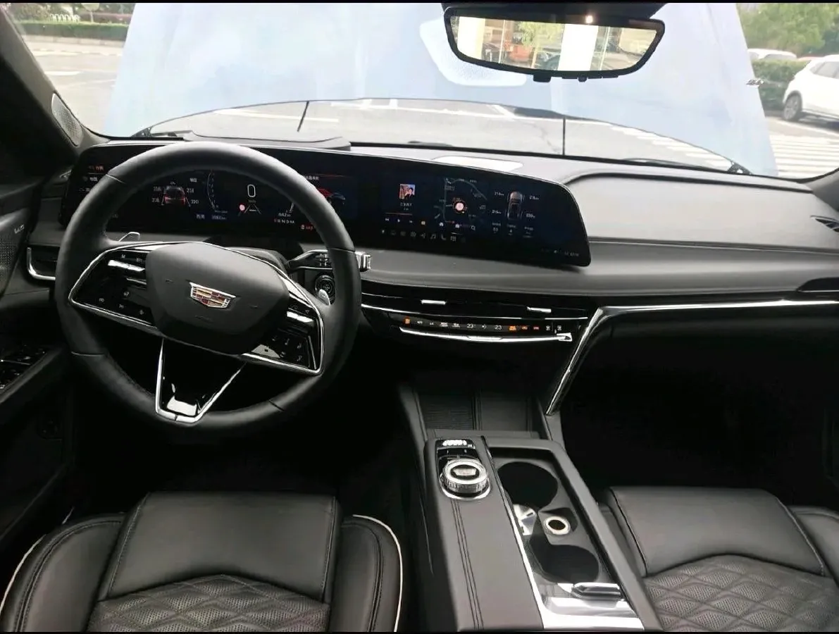 2023 Cadillac CT6 2.0T 237HP L4 10AT,autocango,china used car exporter,china ev exporter,chinese used car exporter,chinese used ev exporter