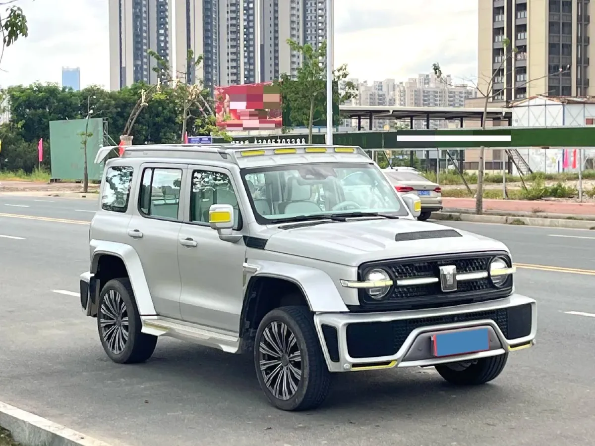 2021 Cyberspace 300 2.0T 227HP L4 8AT,autocango,china used car exporter,china ev exporter,chinese used car exporter,chinese used ev exporter
