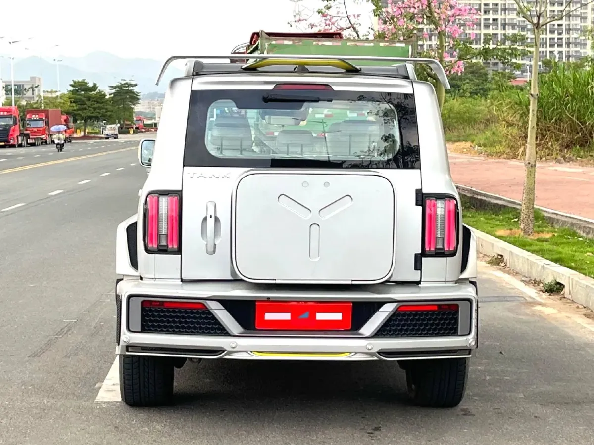 2021 Cyberspace 300 2.0T 227HP L4 8AT,autocango,china used car exporter,china ev exporter,chinese used car exporter,chinese used ev exporter