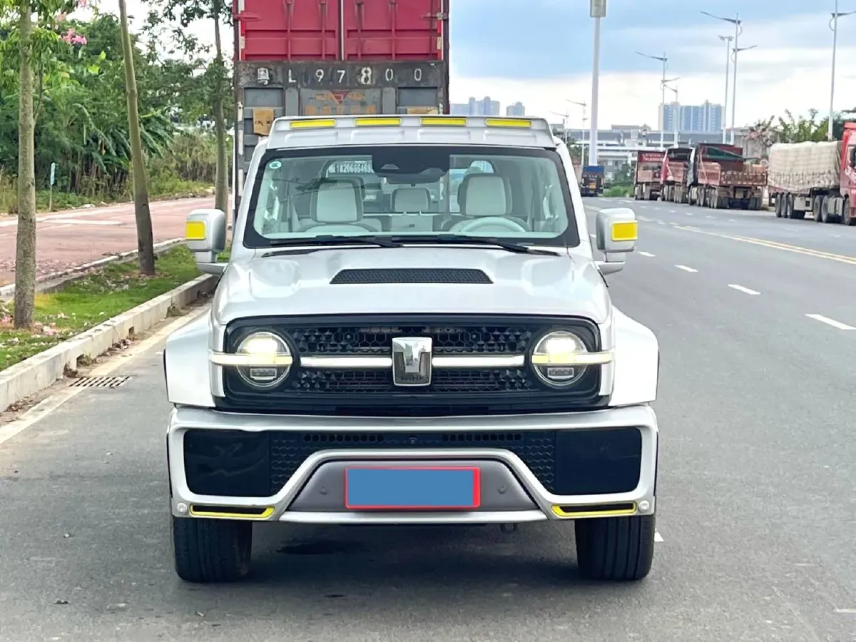 2021 Cyberspace 300 2.0T 227HP L4 8AT,autocango,china used car exporter,china ev exporter,chinese used car exporter,chinese used ev exporter